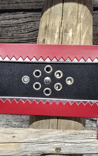 70mm musta/hopea/punainen lapinvyö