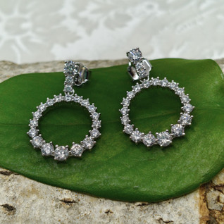 Sac Silver pyöreät hopeiset korvakorut zirkonia kivillä