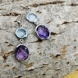 Sac Silver hopeiset korvakorut topaaseilla ja ametisteilla