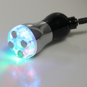 Ihonhoitovalo ja neulaton mesoterapialaite kotikäyttöön