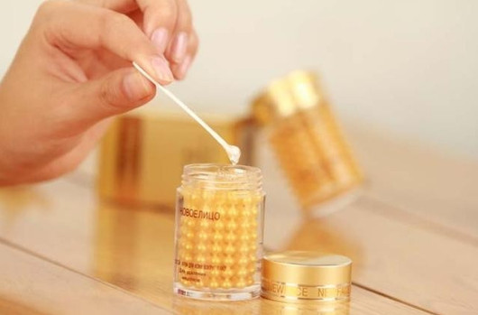 NewFace 2in1 Kulta-Hyaluronihappo Silmänympärysseerumi 30ml