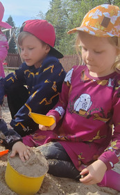 LAINE mekkotunika METSÄVÄEN TEEHETKI viininpunainen 122/128cm joustocollege