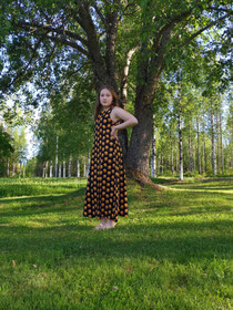 PILVI mekko HILLAT musta S ja L  midi pituus