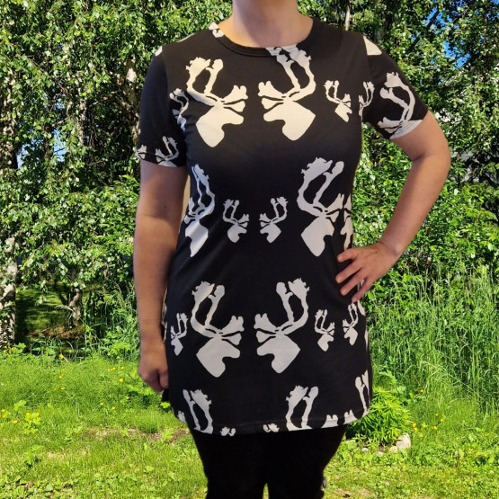 trikoo HIRVAS musta pituus 1,5m leveys 160cm