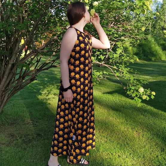 AAVA mekko HILLAT XS-3XL midi ja maxi pituus, taskuilla/ilman taskuja