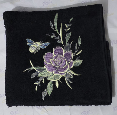 Puutarhan Lumo - Mehiläinen & Ruusu - TiXu's BlinG Towel Collection