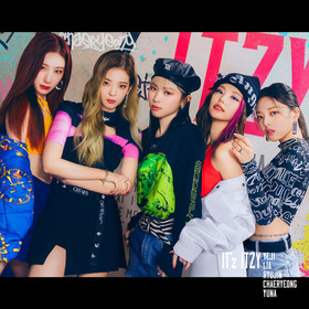 ITZY - IT'Z ITZY (REGULAR EDITION)
