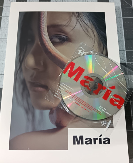 [KÄYTETTY] HWASA - MARÍA (1ST MINI ALBUM)