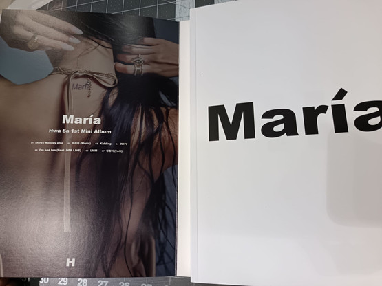 [KÄYTETTY] HWASA - MARÍA (1ST MINI ALBUM)