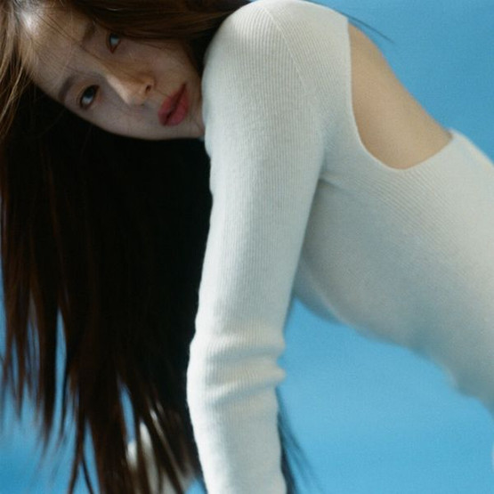 KRYSTAL (F(X)) - SOLITARY (1ST SINGLE ALBUM)