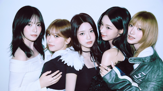 ennakkotilaa RESCENE - LIP BOMB (3RD MINI ALBUM) 