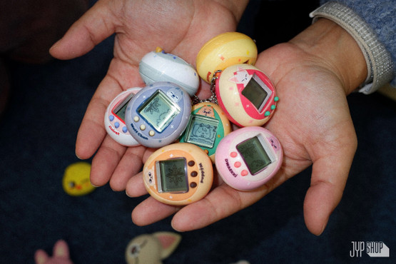 STRAY KIDS - SKZOO - TAMAGOTCHI & CASE SET