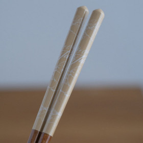 Naapurini Totoro - Lakatut vaaleat syömäpuikot