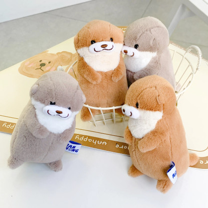 Kenji - Fluffy Otter Days - laukkukoru