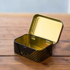 Henkien kätkemä - Metallirasia