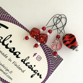 Silmukkamerkkisetti punainen