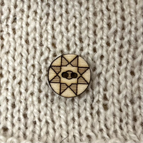 Pikkutähti puunappi