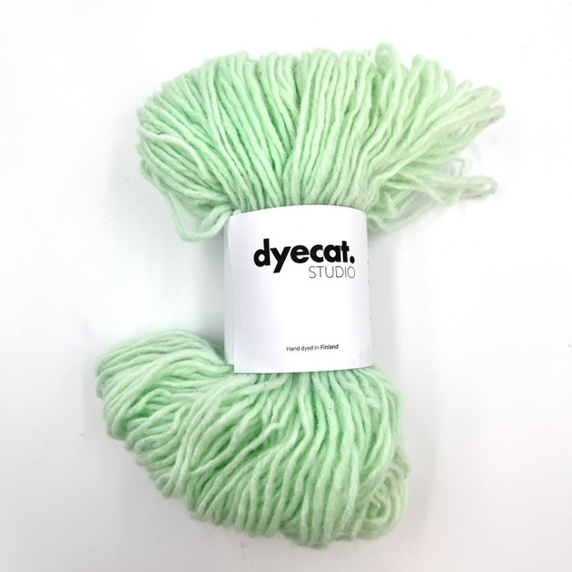 dyecat Studio Pencil roving 2-ply yarn Nancy – www.jaananlankapaja.fi