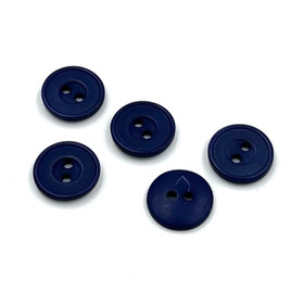 Tummansininen muovinappi 