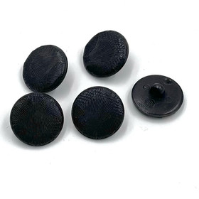 Musta pintakuvioitu kantanappi