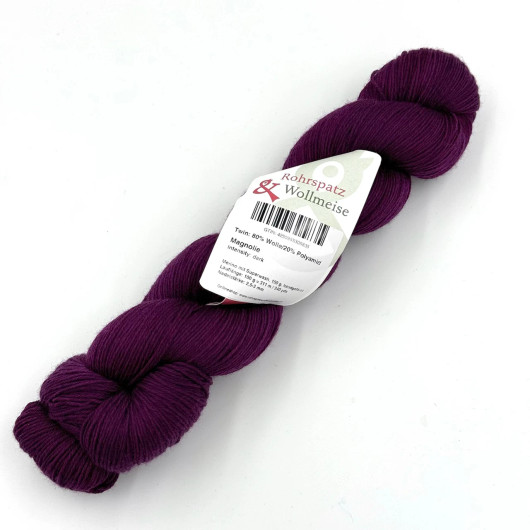 Twin Magnolie (tumma)