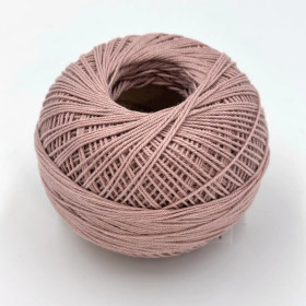 18-säikeinen Liina kalalankakerä Puuteri 100g