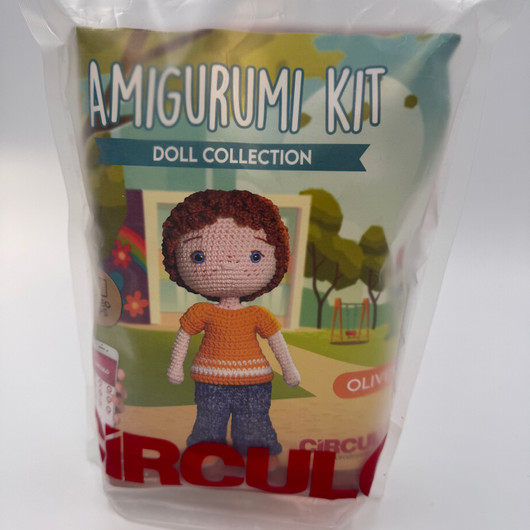 Amigurumi pakkaus Nukke Oliver