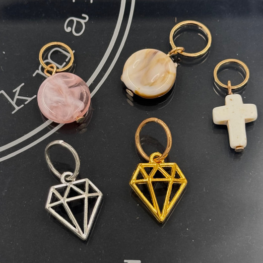 Stitch marker beads and symbols