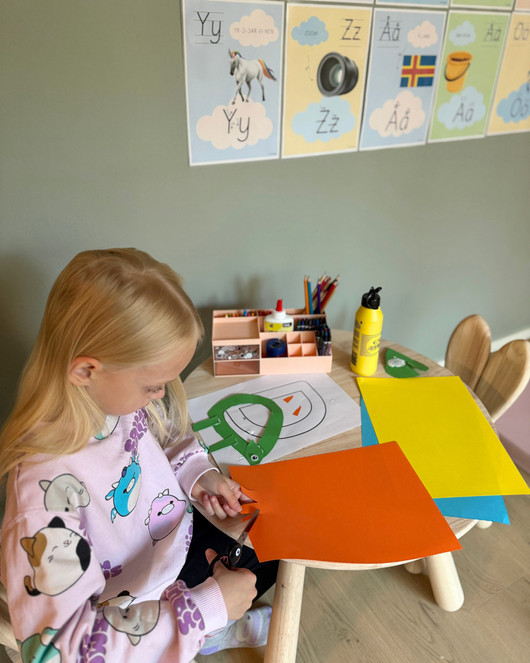 Kirjaimet + ilmaisun monet muodot yhdistettynä