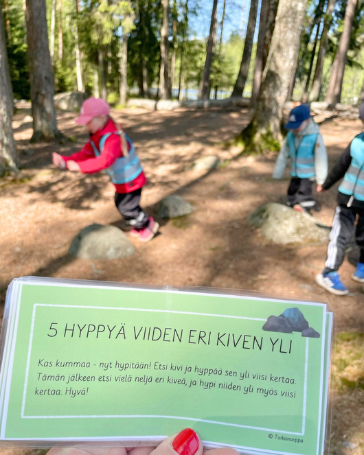 27 metsätehtävää lasten kanssa