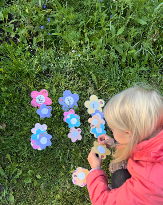 Mikä eläin haisteli kukkaa? 