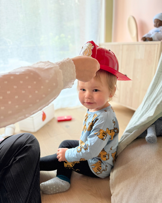 112-päivään ja hälytysajoneuvoihin liittyvä materiaali