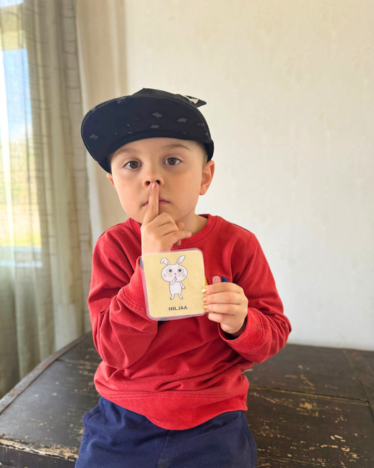 Toiminnanohjauskortit (ja kuvatuki) pupun kanssa 