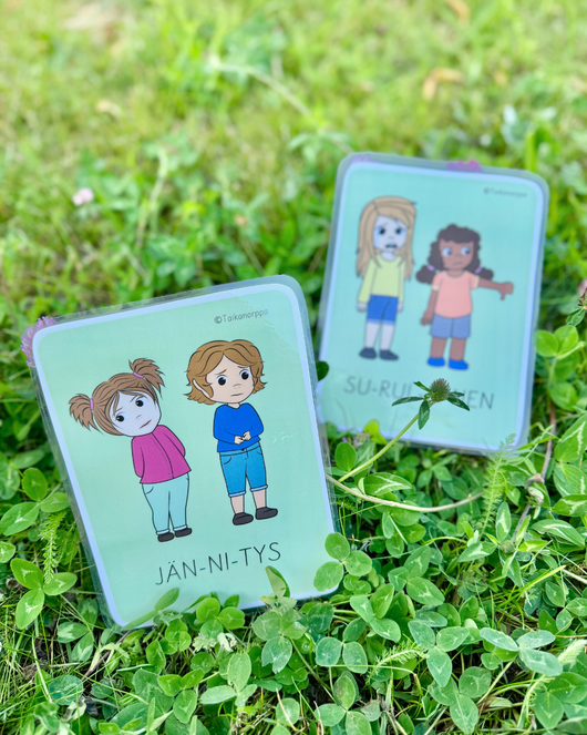 Tunnepaketti lapsihahmoilla