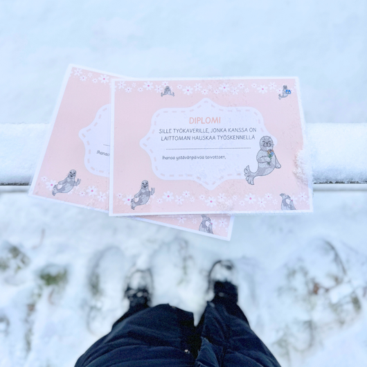 Diplomit työkavereille - ilahduta ystävänpäivänä