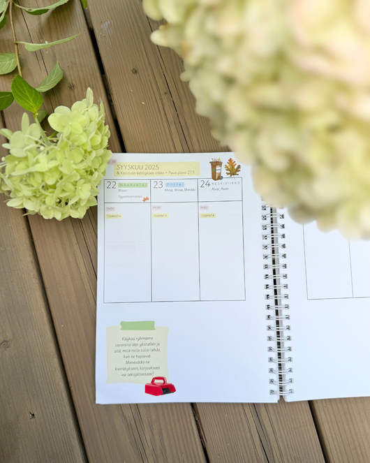 Ennakkomyynti: Varhaiskasvattajan kalenteri A4-koossa 2026-2027