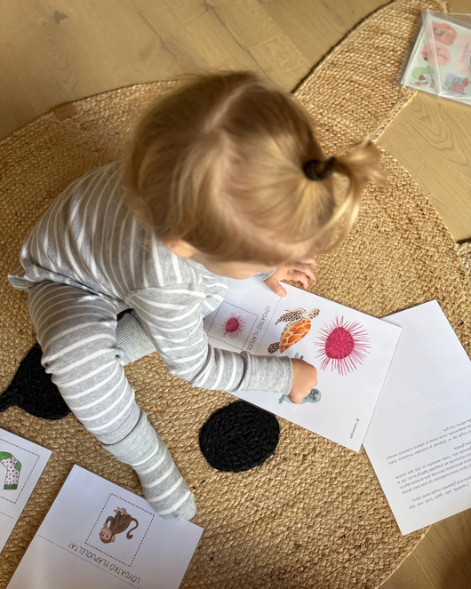 Löydätkö yläpuolelta? (alle 3-vuotiaille)