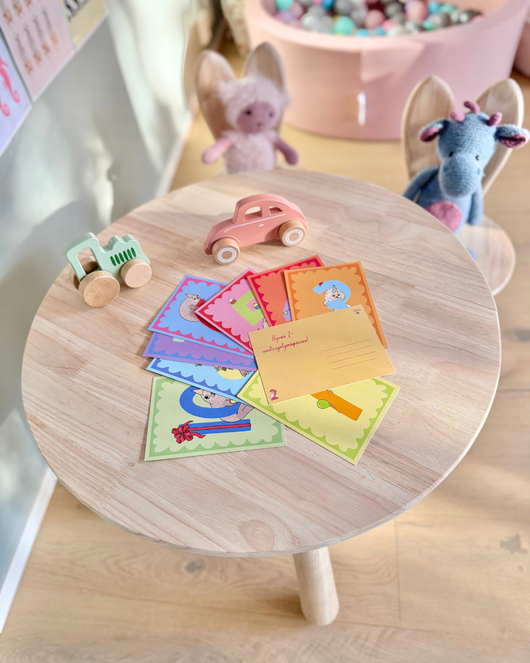 Ennakkomyynti: Fyysiset syntymäpäiväkortit vuosista 1-10