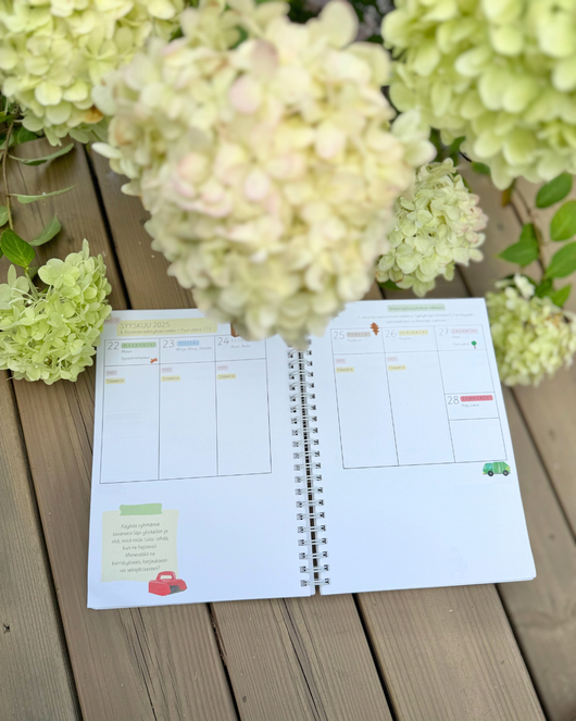 Ennakkomyynti: Varhaiskasvattajan kalenteri A5-koossa 2026-2027