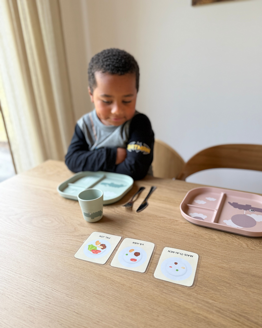 Toiminnanohjauskortit lapsihahmoilla 