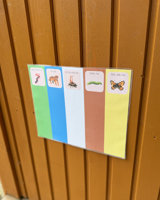 Viikkokalenteri arkipäiville 