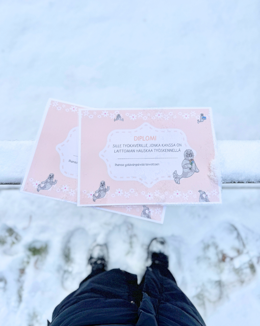 Diplomit työkavereille - ilahduta ystävänpäivänä