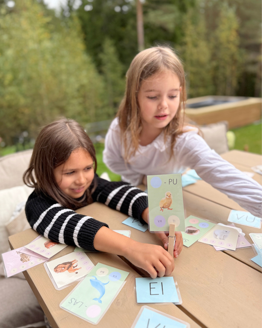 Tavumateriaali eläinten kanssa