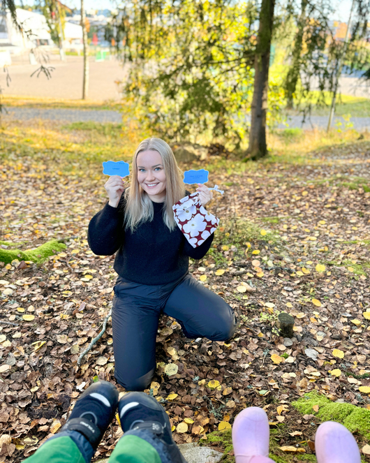 Ryhmäyttämiseen toiminnallinen materiaali