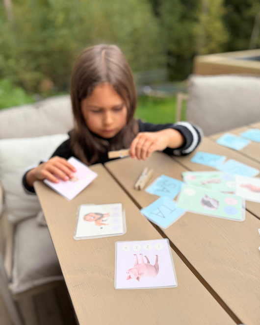 Tavumateriaali eläinten kanssa