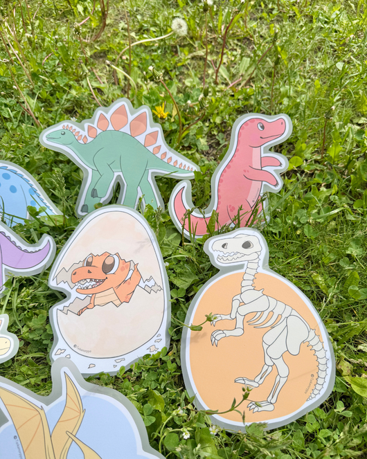 Dinosauruslorut (dinosauruspäivää vietetään 2.8.)