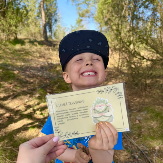 Peikkometsän tarinallinen suujumppa + suujumppakortit