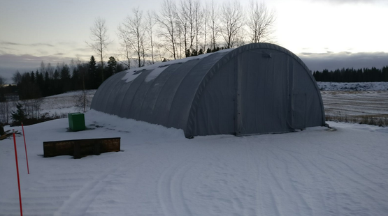 Kalustohalli Ranch 9,15m x 20m, korkeus 4,5m, 900g/m²