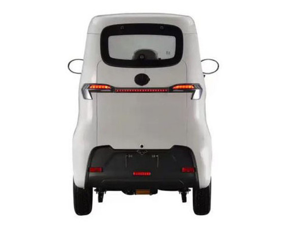 Aera SQ4 2000W 60V 100Ah sähkömopoauto