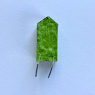 Minitalo betonista (vihreä, kiinnityspiikeillä)